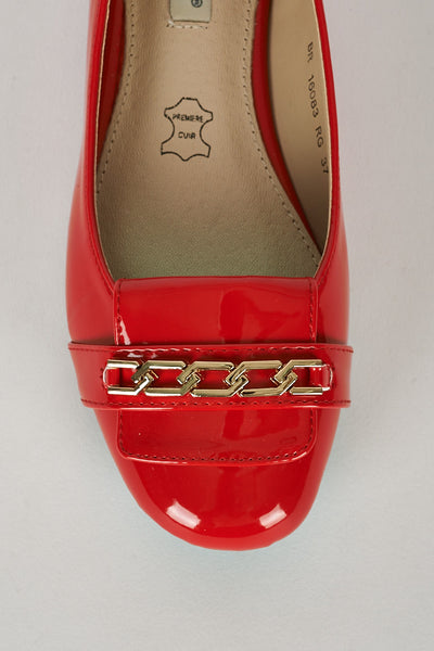 Red Chain Detail Patent Pumps