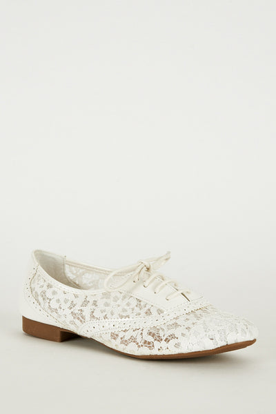 White Oxford Lace-Up Shoe