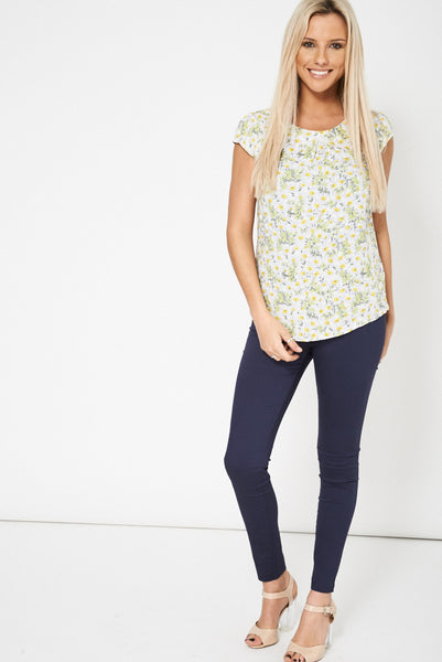 Daisies Pattern Top Available In Plus Sizes