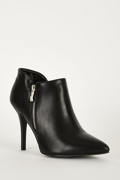 Faux Leather Pointed Ankle Boots In Black