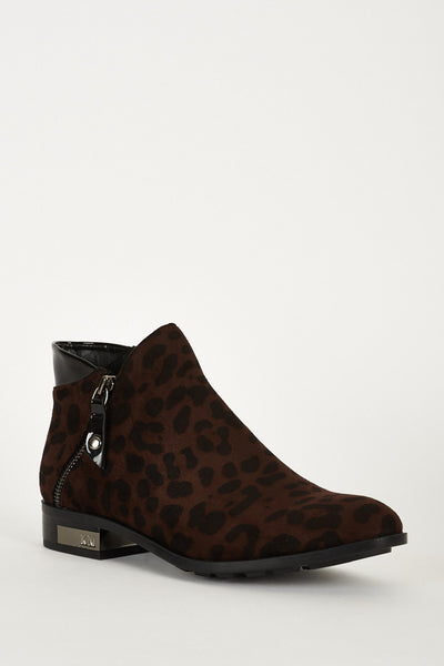 Pretty Leopard Print Chelsea Boots