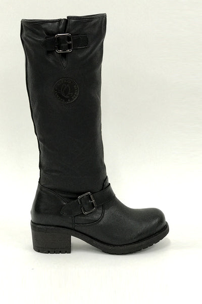 Black Leatherette Low Heel Boots With Patch And Buckle Detail