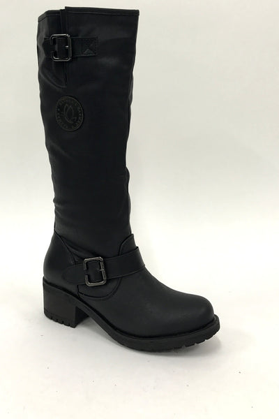 Black Leatherette Low Heel Boots With Patch And Buckle Detail