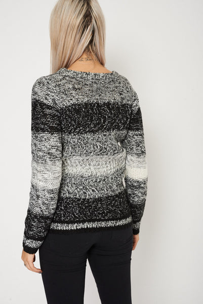 Waving Knit Round Neck Jumper