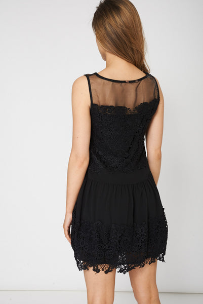 Lace Detail Dress In Black