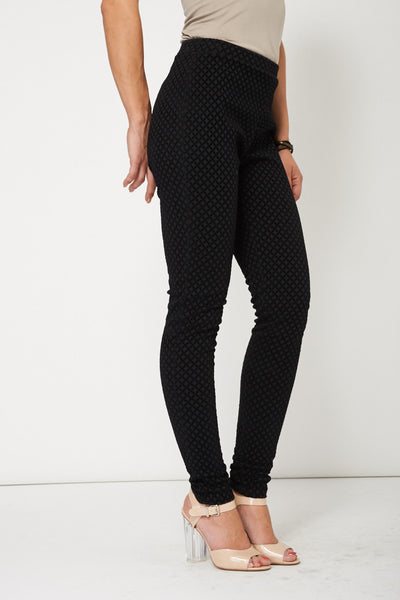 Trendy Black Skinny Trouser Ex-Branded